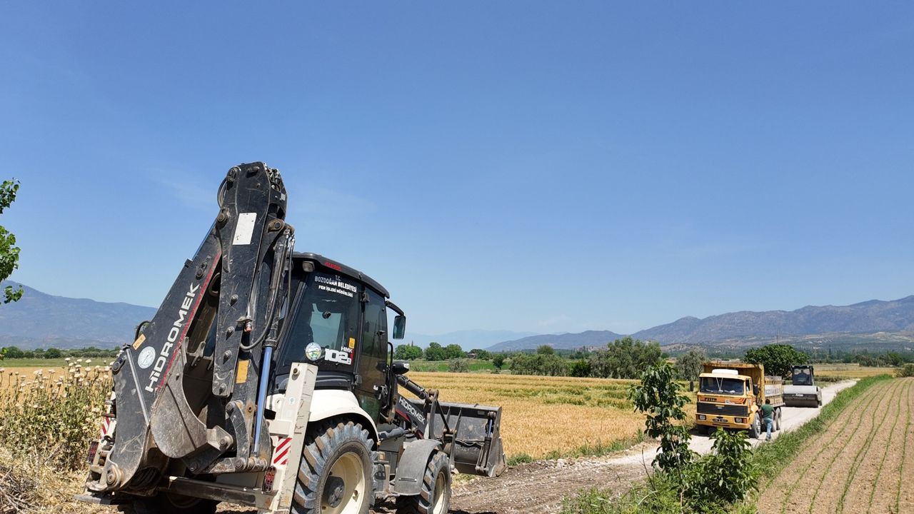 Muhtarlardan Başkan Galip Özel’e Teşekkür