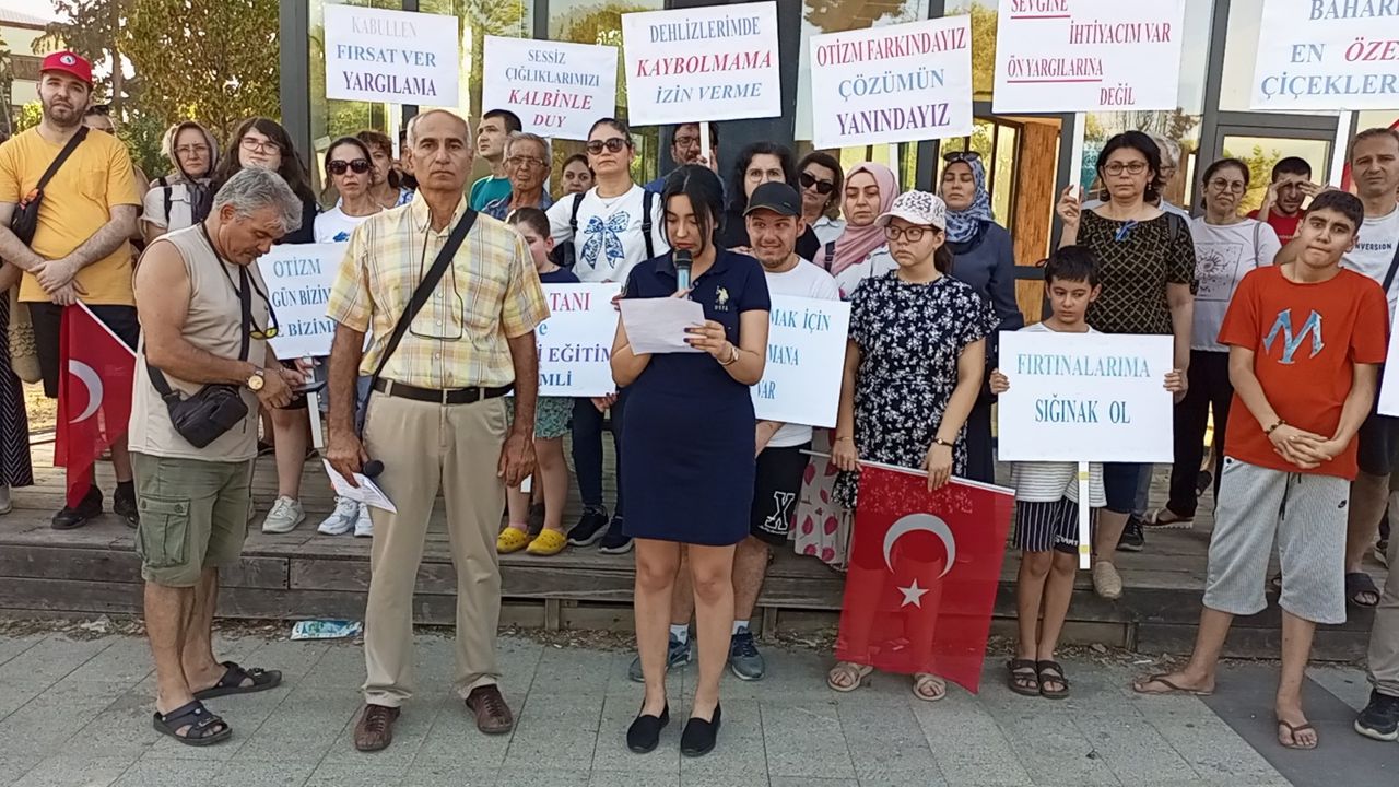 Nazilli Otizm Derneği’nden duygusal çağrı “Sevgiye ihtiyacımız var, önyargıya değil”
