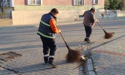 Nazilli Belediyesi'nden Turan Mahallesi'nde kapsamlı temizlik çalışması