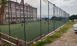 Halı saha maçında kalp krizi geçiren kurye hayatını kaybetti