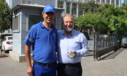 Bulduğu para dolu poşeti, hiç düşünmeden sahibine teslim etti