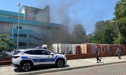 Kentin göbeğinden yükselen kara dumanlar panikletti