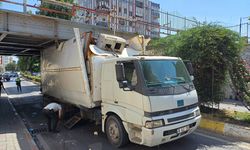 Nazilli’de bir araç daha köprüye sıkıştı!