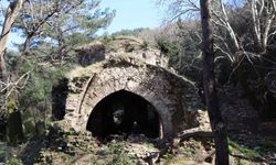 Zirveye gizlenmiş 900 yıllık manastır doğaseverlerin rotasına girmeye devam ediyor