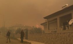 Alevlerin esir aldığı kırsal mahalle havadan görüntülendi