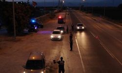 Şok yol denetiminde 2 aranan şahıs yakalandı