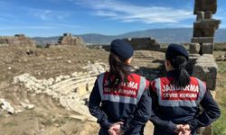 Antik kentte jandarma devriyesi