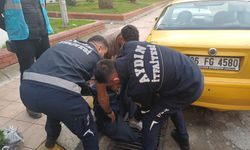 Ayağı mazgala sıkışan şahsı itfaiye ekipleri kurtardı