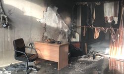 İş yeri çıkan yangında kullanılamaz hale geldi