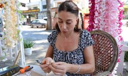 Kendi takılarını yapmak için yola çıktı, şimdi sipariş üzerine üretim yapıyor