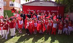 Düşler Bahçesi’nde miniklerden coşkulu Cumhuriyet kutlaması