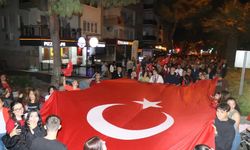 Cumhuriyet Coşkusu Fener Alayı ile Taçlandı