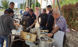 Nazillili itfaiyecilerden geleneksel lokma hayrı