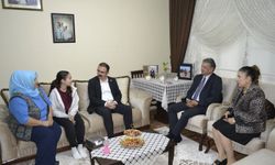 Kaymakam Ateş, öğrencilerin misafiri oldu