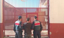 İki ayrı suçtan aranan şahıs yakalandı