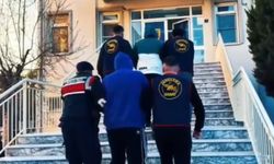 Silahlı paylaşım yapan şahıslara operasyon