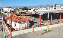 Şirinevler Pazaryeri’nde esnafın talebi yerine getirildi