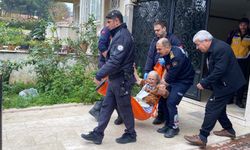 Taziye evine yemek yaparken evini yakıyordu