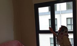 Apartman dairelerinin her yerinden su sızmaya başladı