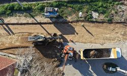 BAŞKAN ÇERÇİOĞLU EFELER’İN YOLLARINI YENİLİYOR