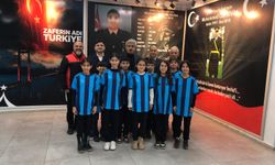 Taner Sayın’dan öğrencilere anlamlı spor desteği