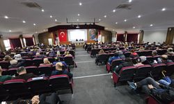 ADÜ'lü akademisyenler Nazilli'de her yönüyle kadına şiddeti anlattı