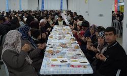 Başkan Çerçioğlu Aydın’ın dört bir yanında vatandaşları iftar sofraları ile buluşturuyor