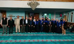 Umreciler dualarla uğurlandı