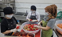 Nazilli'de iftar yemeklerini kız meslek liseliler hazırladı