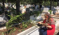 Bayramın ilk günü mezarlıklarda yoğunluk