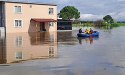 Yükselen sular evde mahsur bıraktı, AFAD ekipleri yetişti