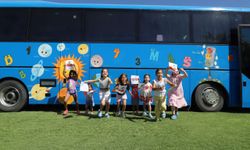 Nazilli’de çocuklara özel Mobil Oyun Otobüsü mahalle mahalle geziyor