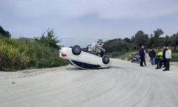 80 yaşındaki sürücü takla atan araçtan sağ çıktı