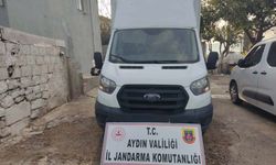 Kamyonette 39 düzensiz göçmen yakalandı