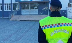 Jandarma okul önlerindeki güvenlik tedbirlerini artırdı