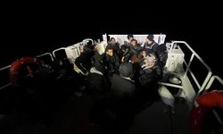 Kuşadası açıklarında 19 düzensiz göçmen yakalandı
