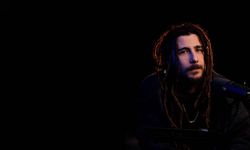 Bir psikolog, bir sanatçı, bir fenomen.. Psk. Mehmet Çetin anlamlı içerikleriyle gönüllerde taht kuruyor