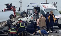 Takla atan otomobil ters döndü: 2'si çocuk 5 yaralı