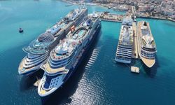 Kuşadası'na 4 gemi ile 10 bin 800 turist geldi