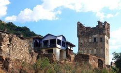 Arpaz Kulesi alarm veriyor: Bir tarihin çöküşünü hep birlikte izliyoruz