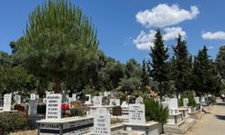 Nazilli’de mezarlıklar doldu taştı.. Vatandaşlardan mezarlık bakımına tam not