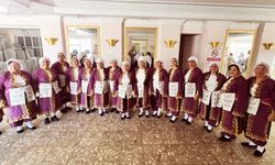 Türk Anneler Derneği’nden burs yararına kadınlar matinesi