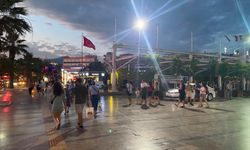 Sıcaktan bunalan vatandaşlar akşam serinliğinde nefes alıyor
