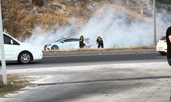 Seyir halindeki otomobil alev aldı