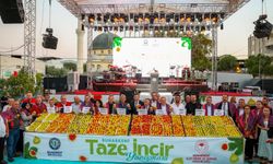 Nazilli Ticaret Odası’nın tanıtım aracı Buharkent’te yoğun ilgi gördü