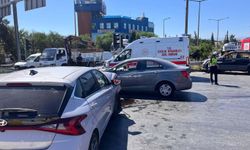 Kırmızı ışık ihlali kaza getirdi: 3 yaralı