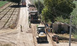 Başkan Çerçioğlu kırsal mahallelerde yol yenileme çalışmalarını sürdürüyor