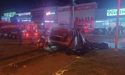 Tırla çarpışan otomobil küle döndü, alevler 3 saatte söndürüldü