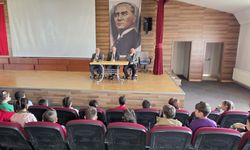 Nazilli'de İlçe Milli Eğitim Müdürü Güner, öğrencileri dinledi