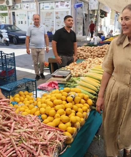 Kaymakam Kan Perşembe Pazarı’nı gezdi